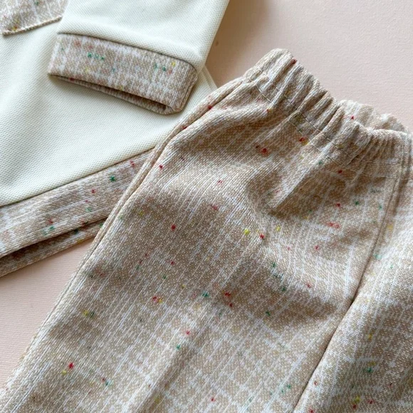 Neutral Baby Set - Vintage Handmade Button Down Top and Pant Set. (3-6m) - Picture 2 of 8